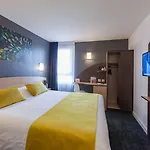 Kyriad Niort-espace Mendesfrance Hotel