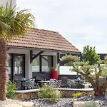 Kyriad Niort-espace Mendesfrance 3*