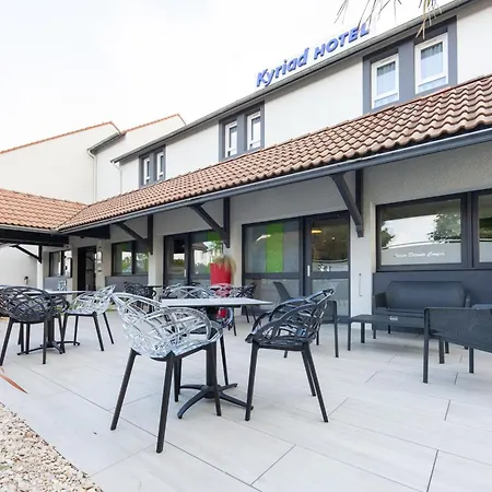 Hotel Kyriad Niort-espace Mendesfrance 3*