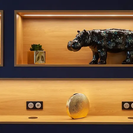 Kyriad Niort-espace Mendesfrance Hotel