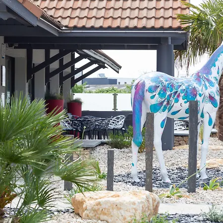 Hotel Kyriad Niort-espace Mendesfrance 3*