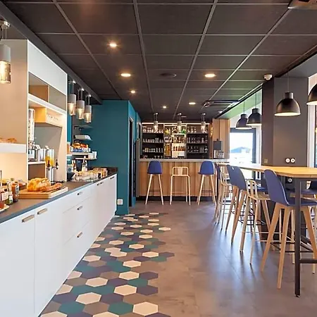 Hotel Kyriad Niort-espace Mendesfrance Niort