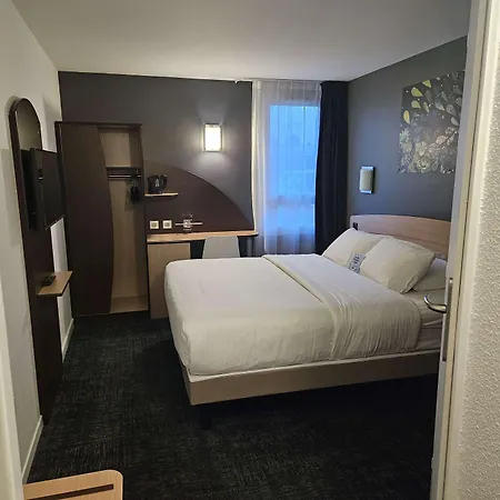 Kyriad Niort-espace Mendesfrance Hotel Niort