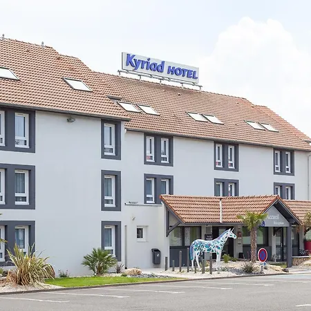 Kyriad Niort-espace Mendesfrance Hotel 3*