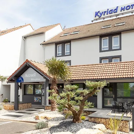 Kyriad Niort-espace Mendesfrance ホテル