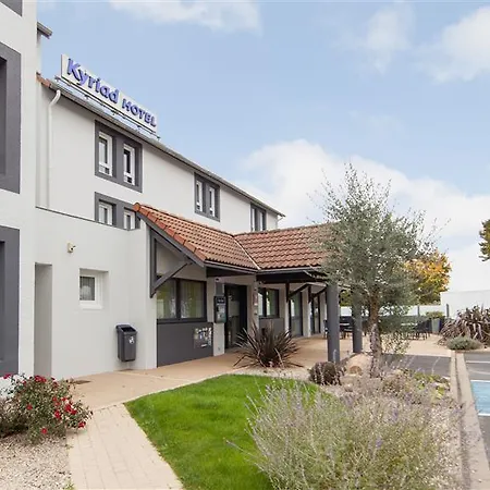 Kyriad Niort-espace Mendesfrance Hotell 3*