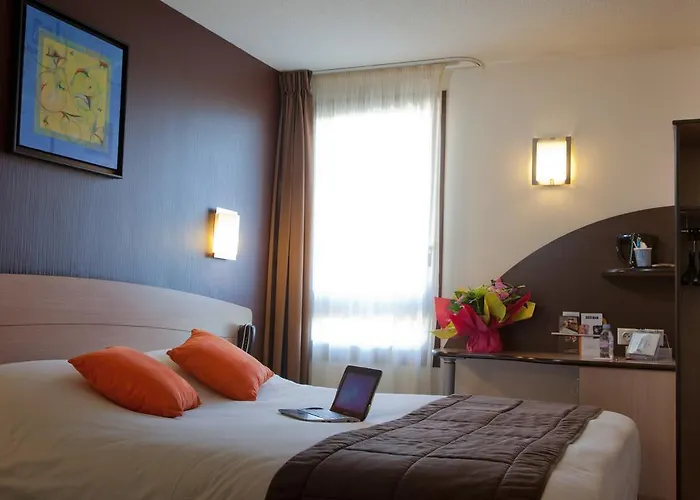 Kyriad Niort-espace Mendesfrance