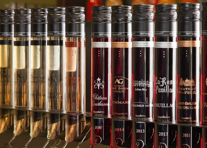 Hotel Kyriad Niort-espace Mendesfrance 3*