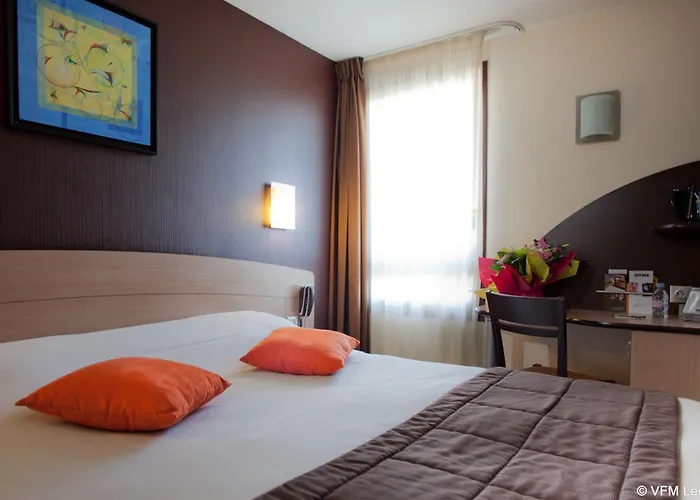 Hotel Kyriad Niort-espace Mendesfrance Niort