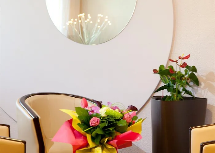 Kyriad Niort-espace Mendesfrance Hotel 3*