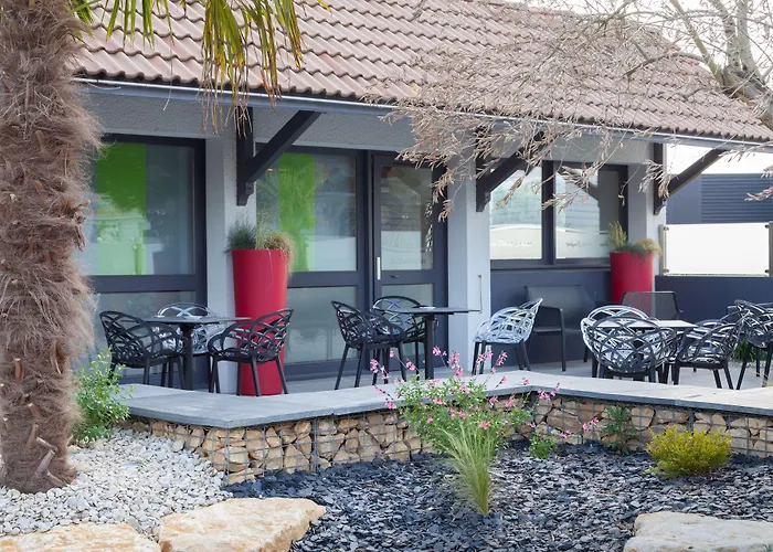 Kyriad Niort-espace Mendesfrance Hotel 3*