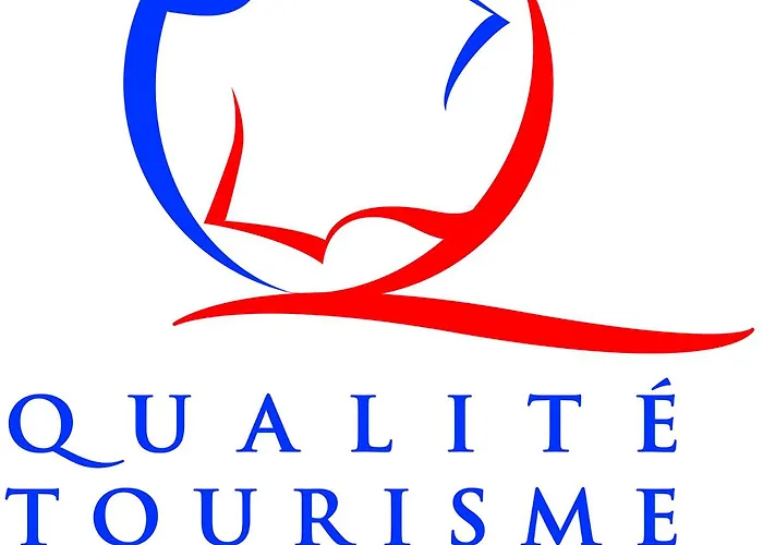 Kyriad Niort-espace Mendesfrance 3*