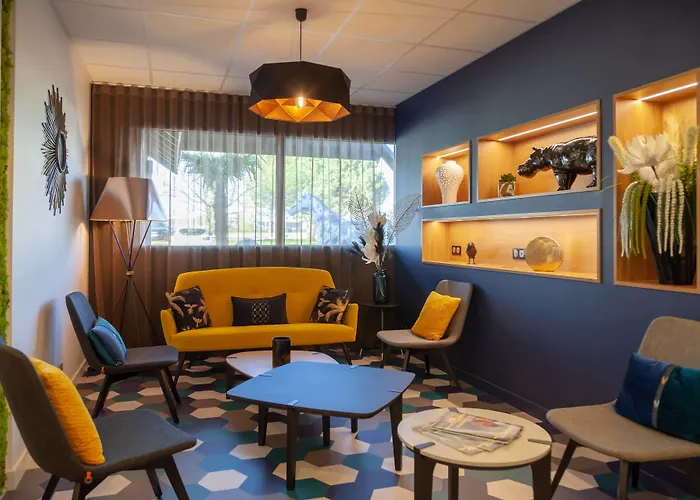 Hotel Kyriad Niort-espace Mendesfrance Niort