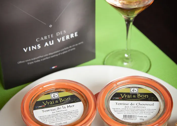 Kyriad Niort-espace Mendesfrance 3*