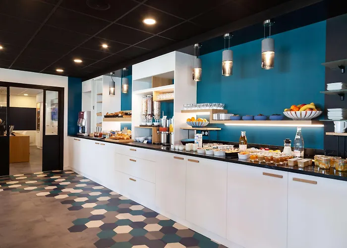 Kyriad Niort-espace Mendesfrance